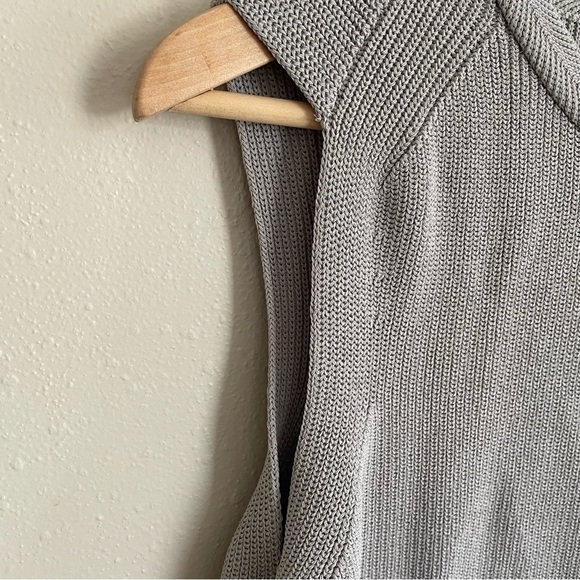 Wilfred Aritzia Palmier Sweater Side Split Knit Sleeveless Tank Top Gray Size M - Picture 5 of 11